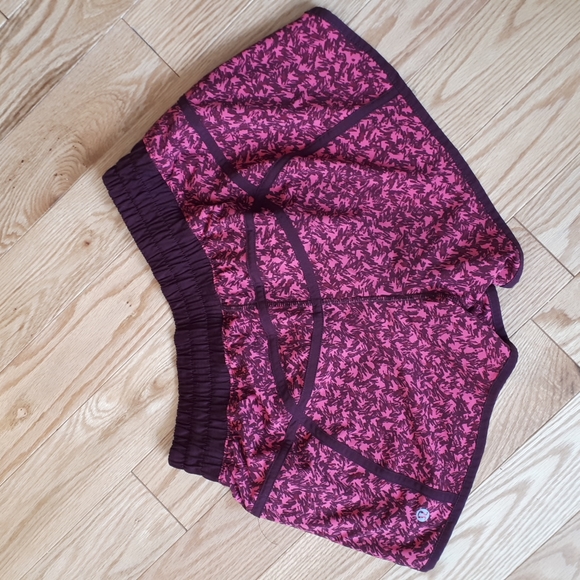 Lululemon running shorts - Picture 3 of 3